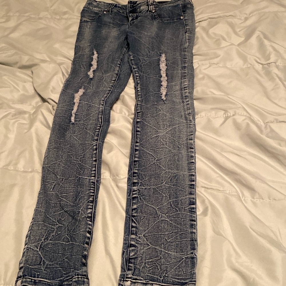 Grayish color jeans don’t fit me anymore